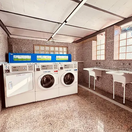 אתר קמפינג Camping Moraira