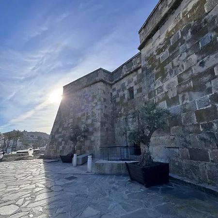 Camping Moraira אתר קמפינג מוריירה